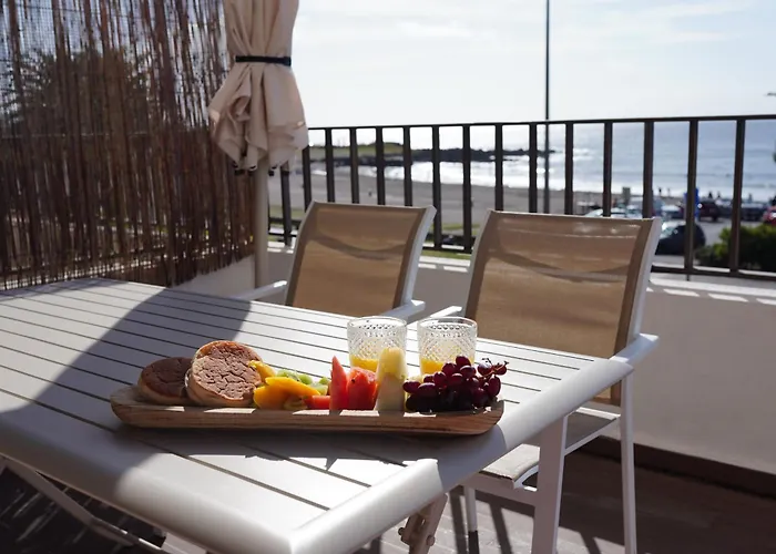 Διαμέρισμα 3 Balconies With Sea View - Restaurants Below - Personalized Support - -domostay Al *