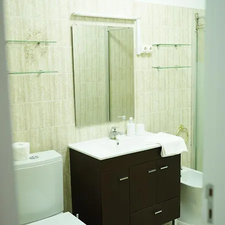 Апартаменты 3 Balconies With Sea View - Restaurants Below - Personalized Support - -domostay Al Понта-Делгада