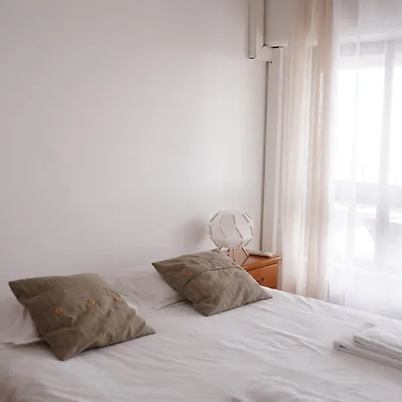アパート 3 Balconies With Sea View - Restaurants Below - Personalized Support - -domostay Al