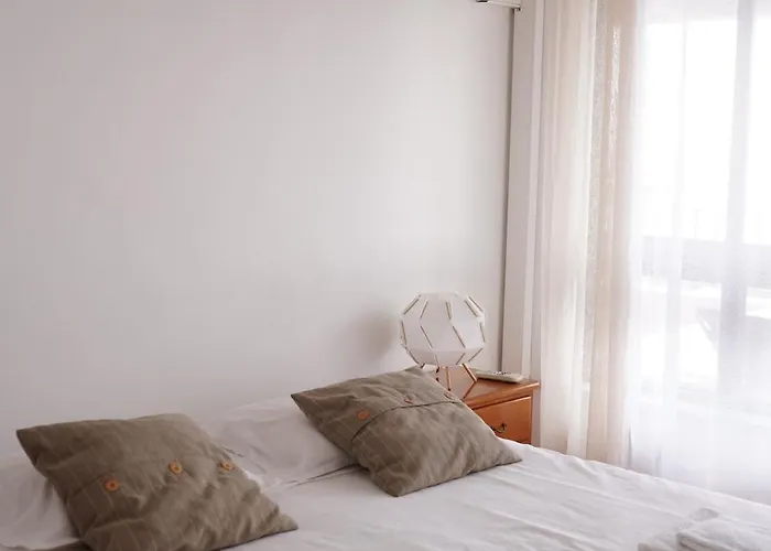 アパート 3 Balconies With Sea View - Restaurants Below - Personalized Support - -domostay Al